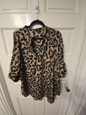 Shein Curve 4x Leopard Print V-Neck Blouse
